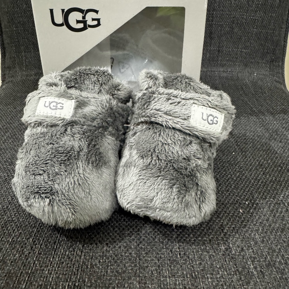 UGG Charcoal Baby Booties - Picture 8 of 8